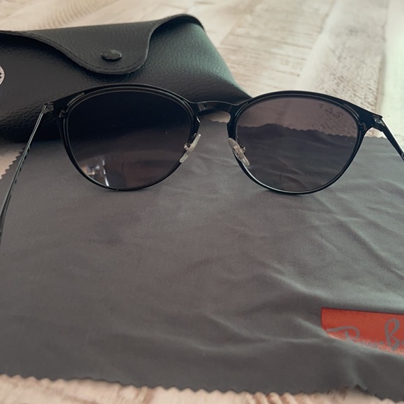 Black Erika Raybans RB3539 (polarized) main image 6